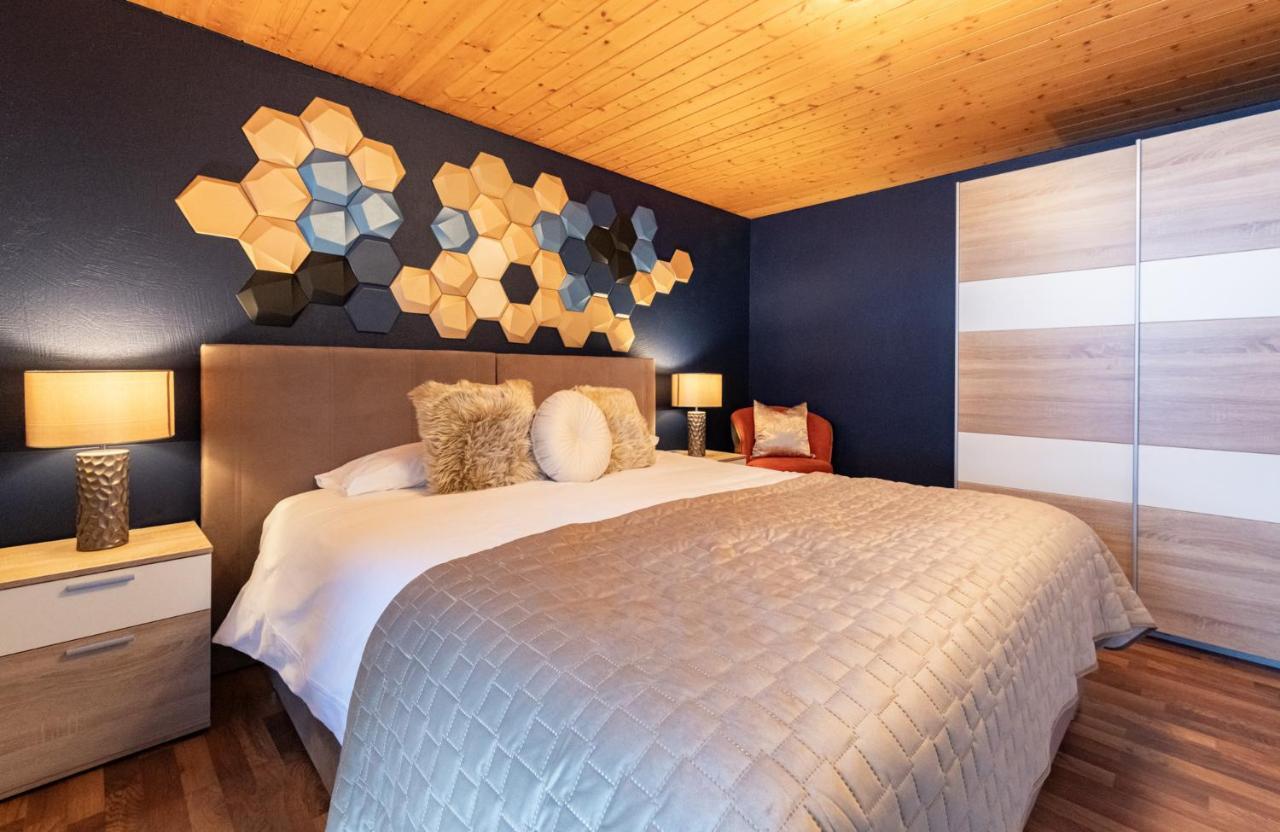 The Glacier Express - Grindelhomes Apartamento *